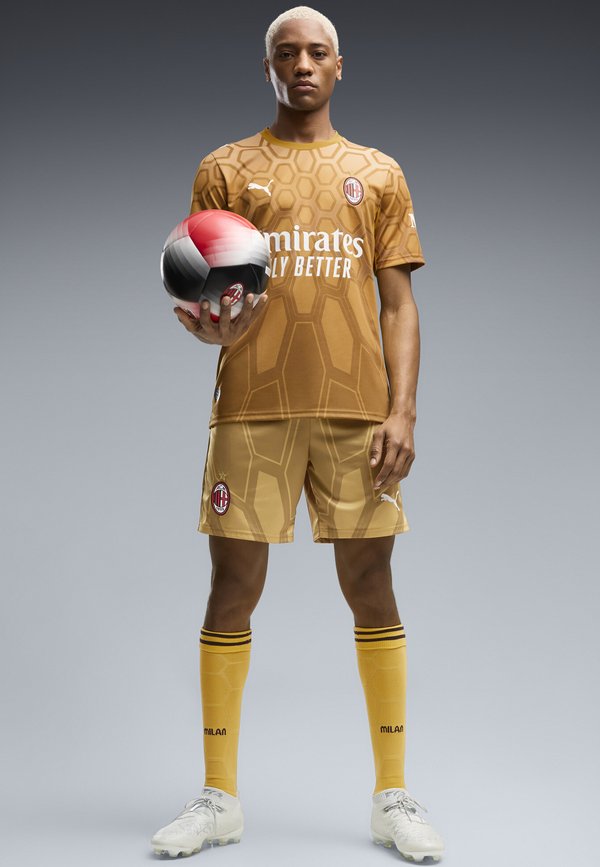 Puma AC MILAN 26/27 TORWARTSHORTS - Club wear - archive gold- black