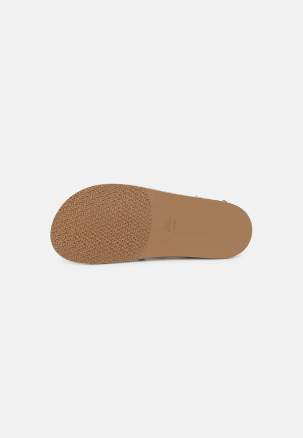 Stuart Weitzman MAJORCA WRAP SANDAL