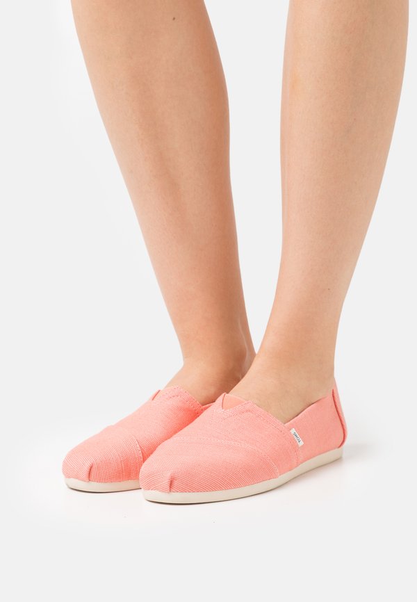 TOMS ALPARGATA