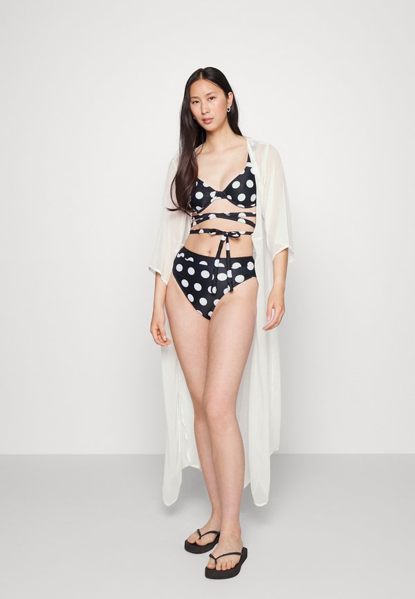 Missguided TIE DETAIL BOTTOMS SET