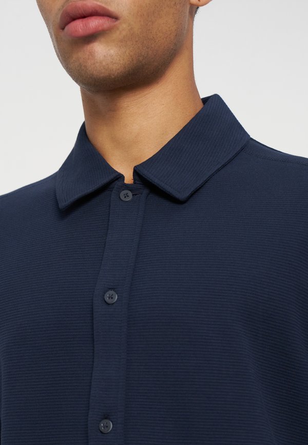 TOM TAILOR