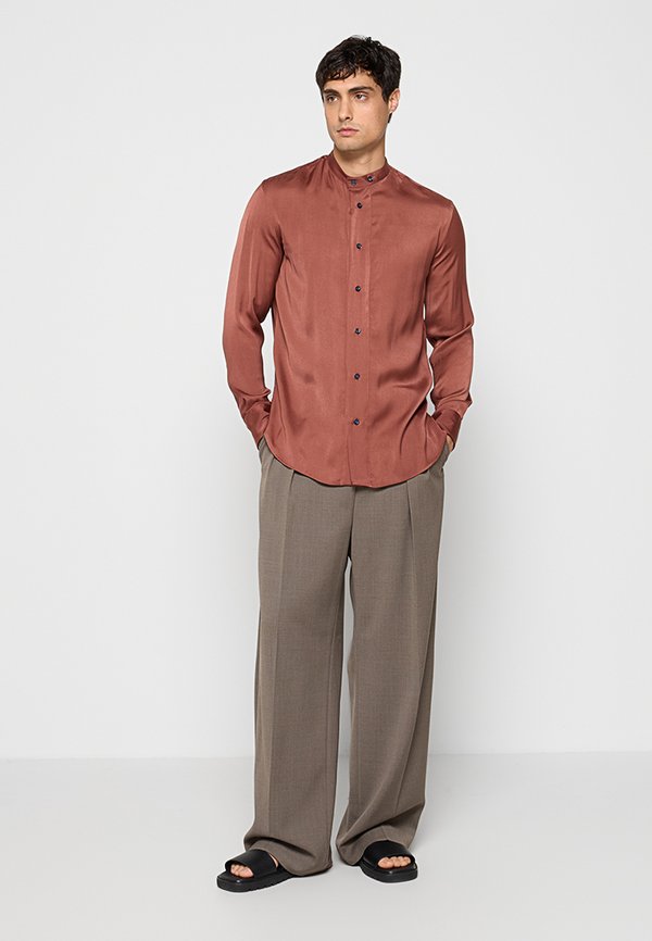 Emporio Armani SLIM FIT