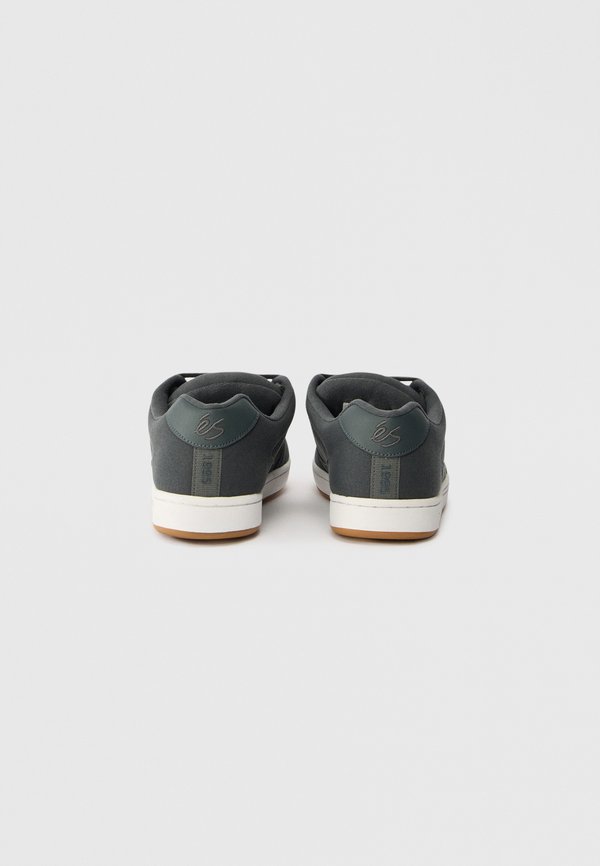 és ACCEL UNISEX
