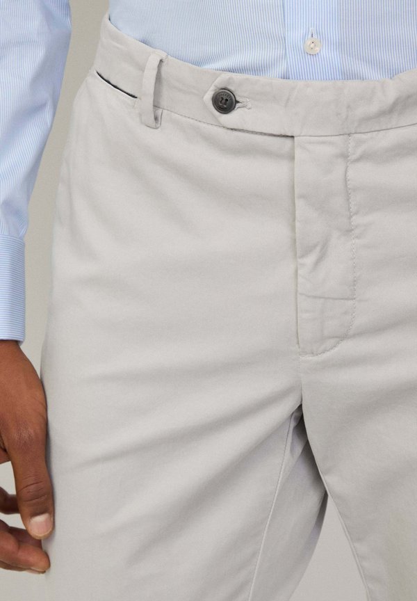 Hackett London
