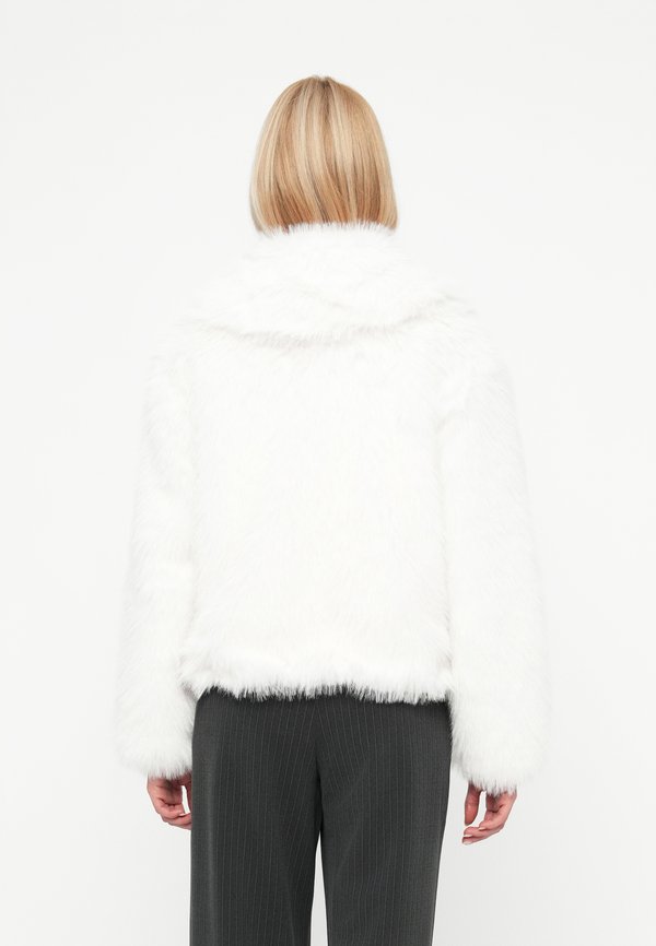Abercrombie & Fitch SHORT ZIP FRONT