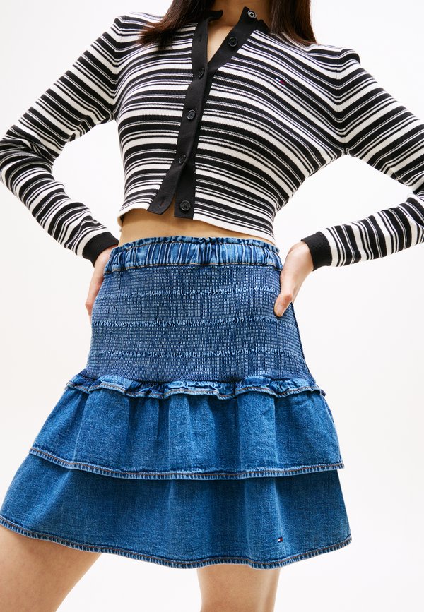 Tommy Jeans CHAMBRAY SLIM TIERED MINI SKIRT