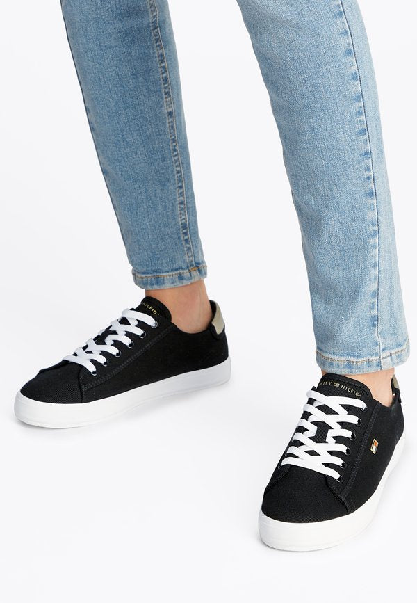 Tommy Hilfiger METALLIC HEEL CANVAS TRAINERS