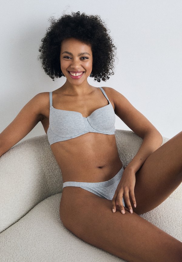 Hunkemöller