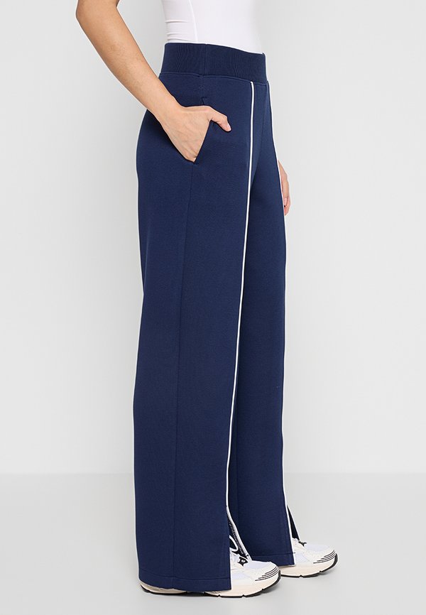 Spanx