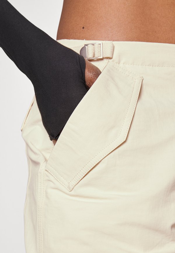 WRSTBHVR ZERA PANTS EGGSHELL WOMEN