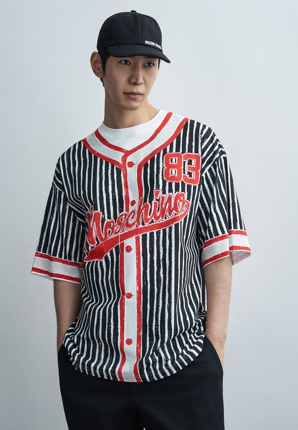 MOSCHINO SPORT INSPIRED