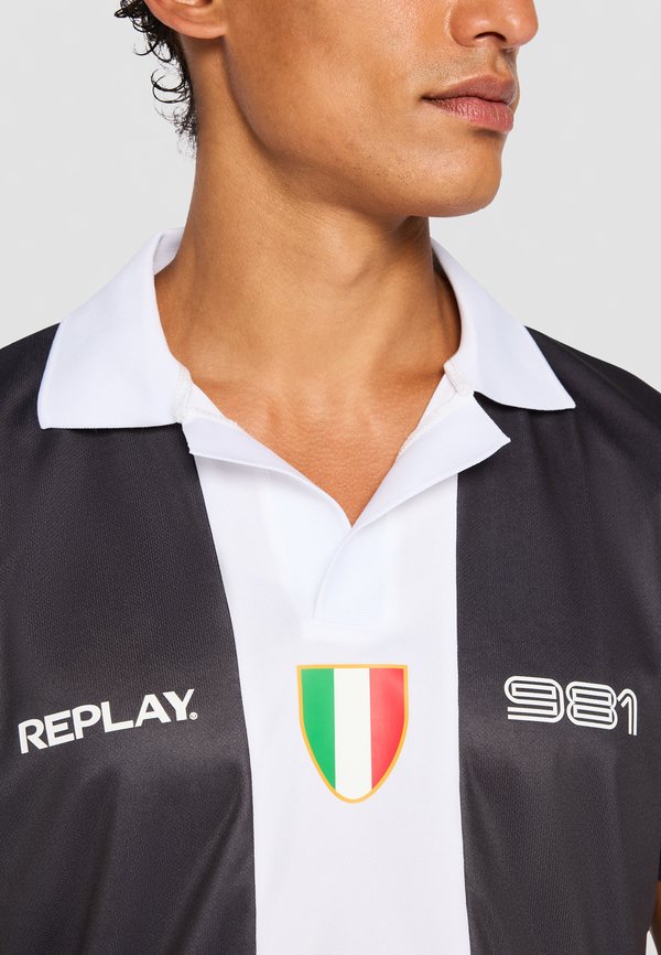 Replay FOOTBALL