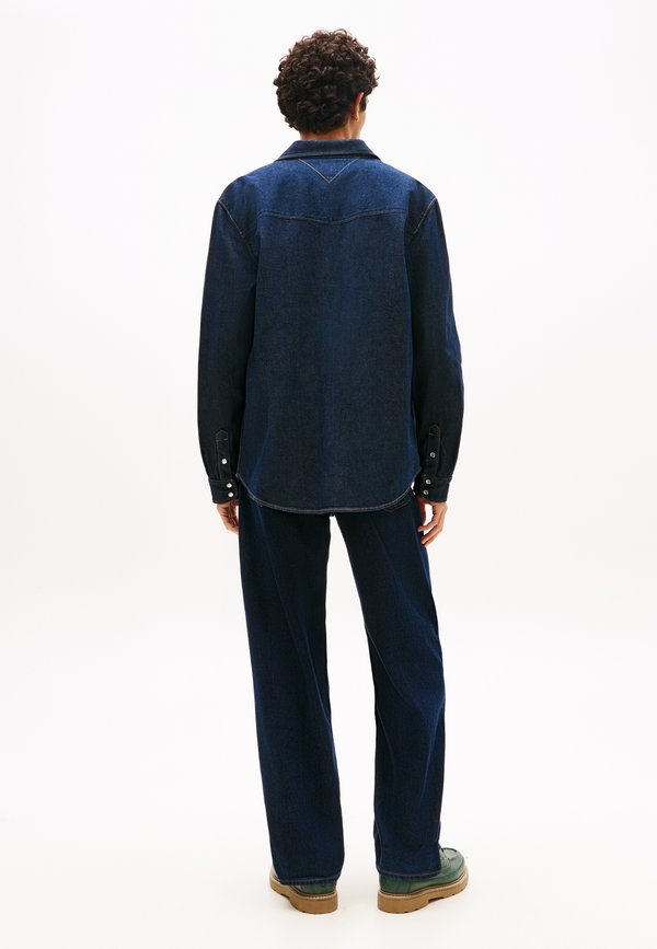 Tommy Jeans REGULAR FIT WESTERN DENIM SHIRT