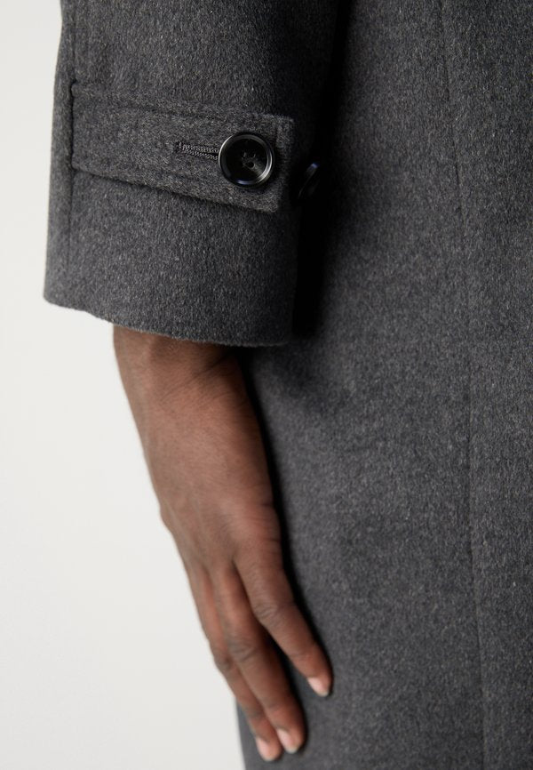 Isaac Dewhirst RAGLAN COAT
