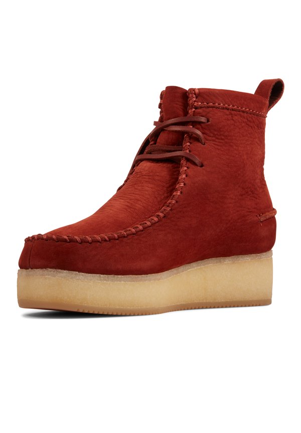 Clarks WALLABEE