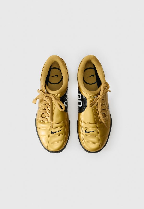 Nike Sportswear T90