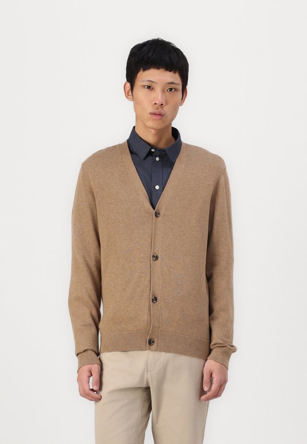 Pier One by Zalando