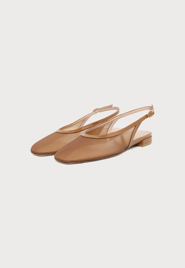 Stuart Weitzman BAREITALL SLINGBACK