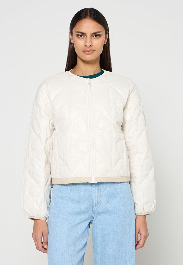 Calvin Klein Jeans