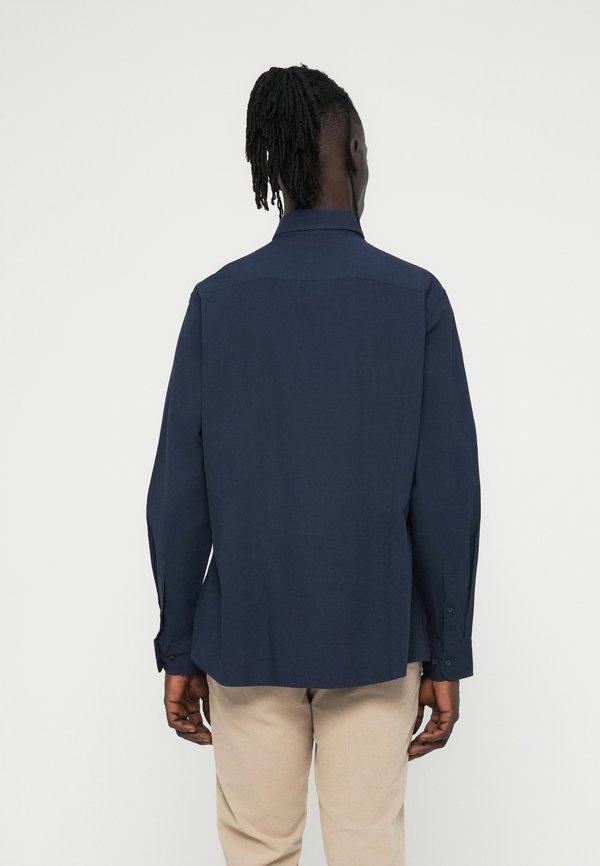 Hackett London