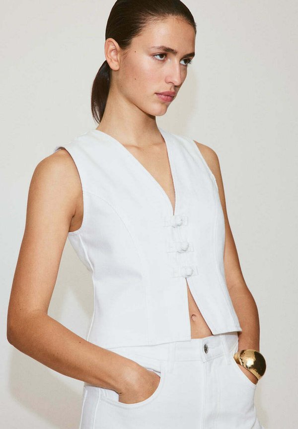 Mango ADULT - Waistcoat - white