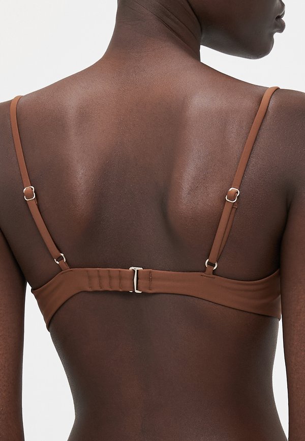 Abercrombie & Fitch RUCHED UNDERWIRE