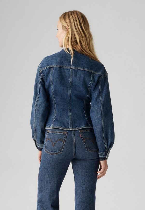 Levi's® SCULPTED TRUCKER
