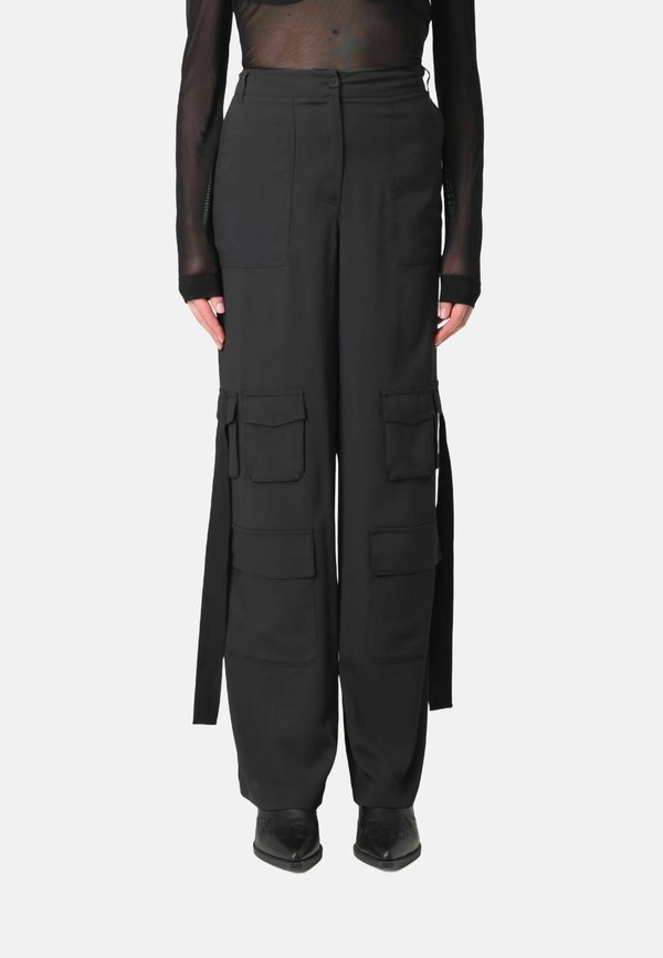 TWINSET