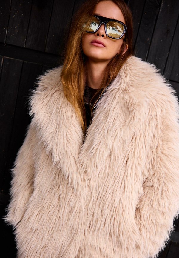 Bershka LONG
