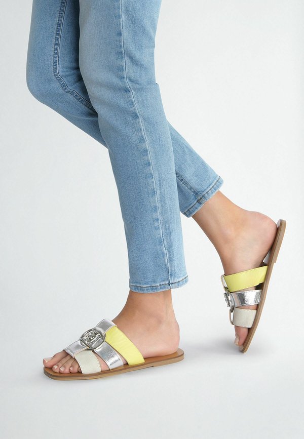 LIU JO FLAT WITH LOGO