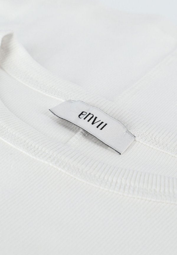 Envii ENALLY SHORT