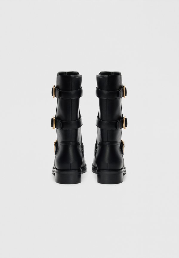 TWINSET