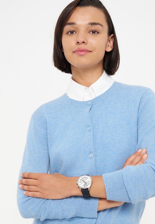 DKNY