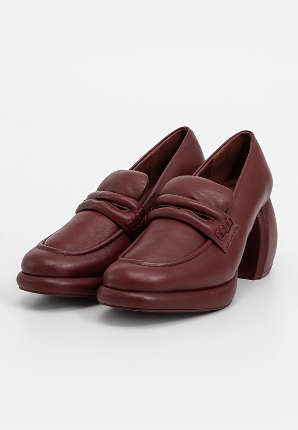 Clarks CUR