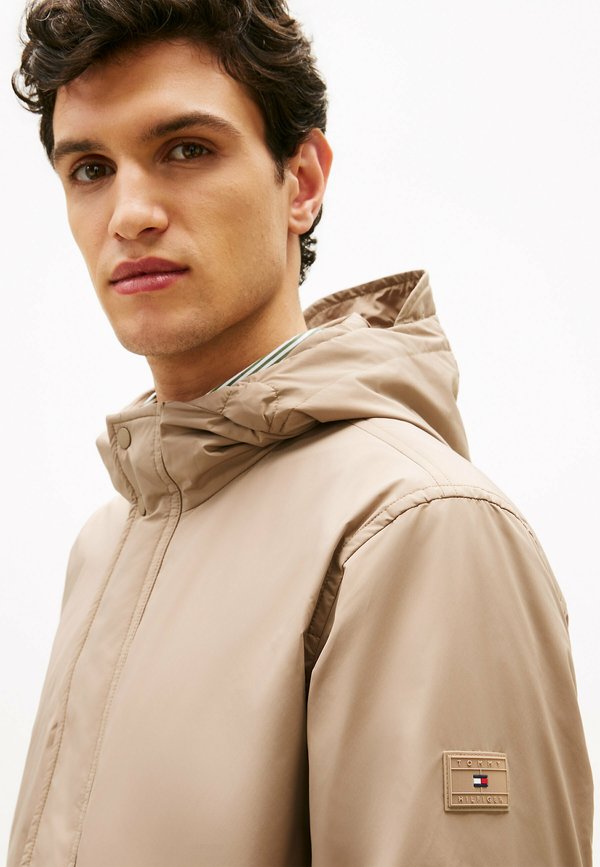 Tommy Hilfiger LIGHTWEIGHT PACKABLE HOODED