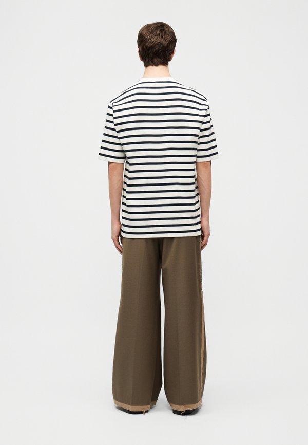 Filippa K STRIPED CREW NECK TEE