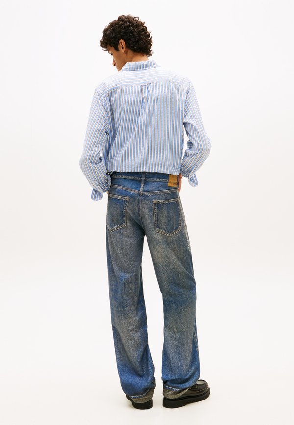 Tommy Jeans JAIMIE PRINT SELVEDGE RELAXED STRAIGHT LEG JEANS