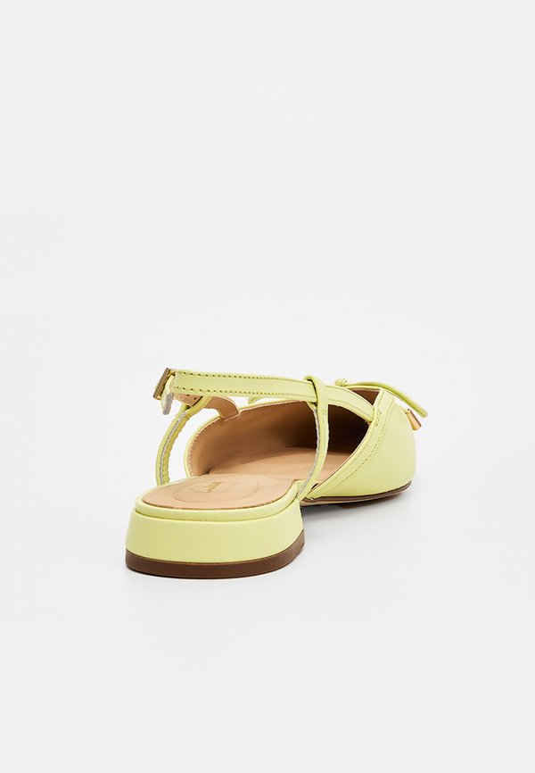Clarks SENSA15
