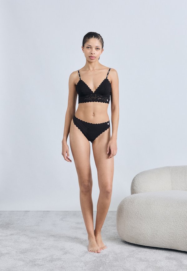 HUGO ORIGINAL THONG