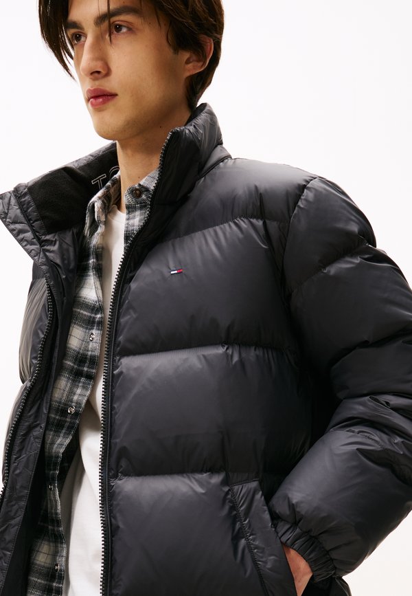 Tommy Jeans ESSENTIAL