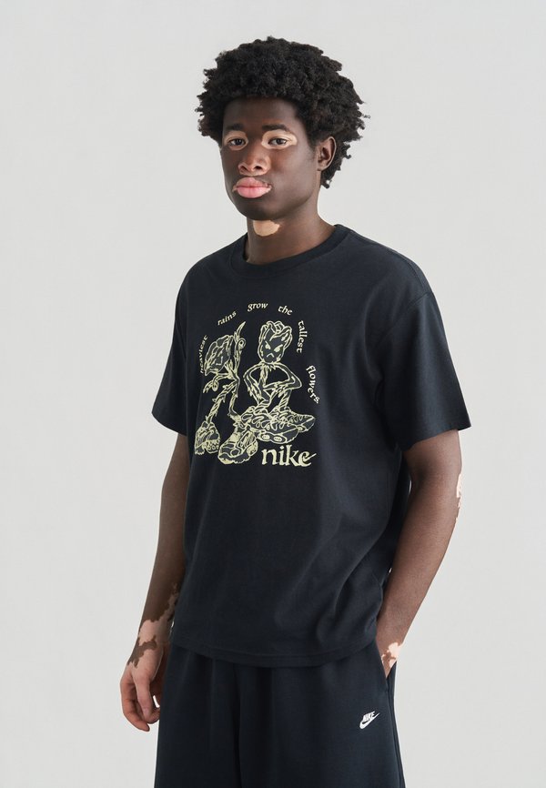 Nike Sportswear TEE TALL FLOWERS - Print T-shirt - black