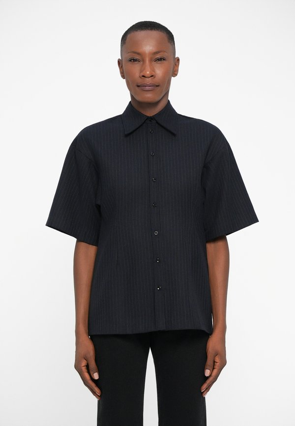 BITE Studios VERSE SHORT SLEEVE PINSTRIPED SHIRT