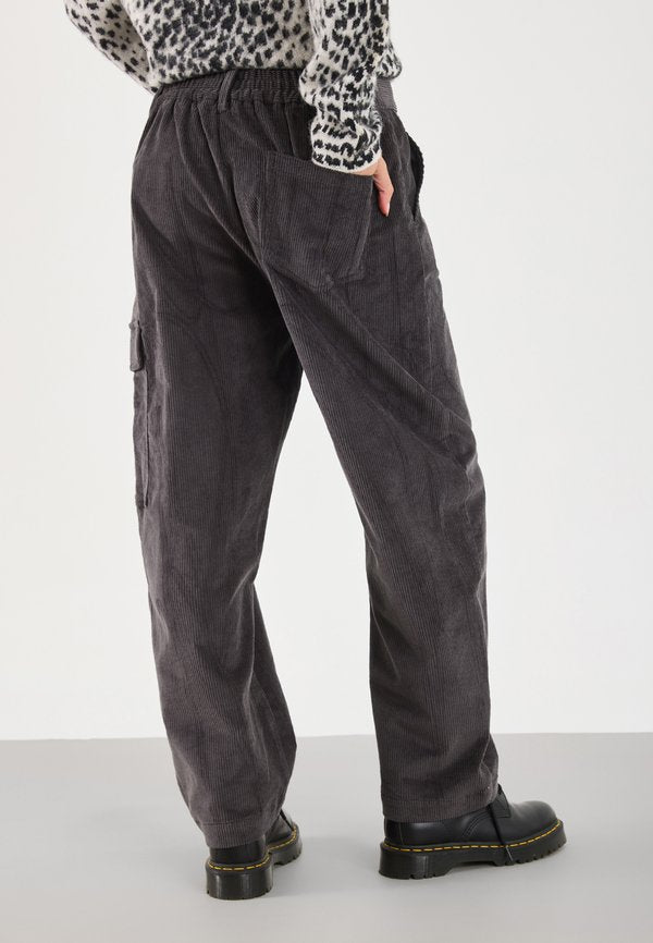 YOURTURN by Zalando CORDUROY CARGO TROUSERS