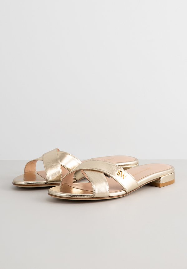 Stuart Weitzman LUNARIA