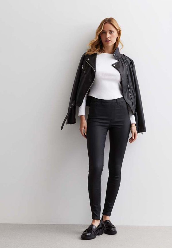 New Look LOOK LIFT SHAPE EMILEE