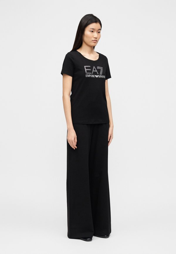EA7 Emporio Armani