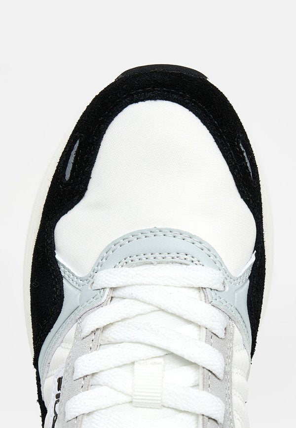 Fila SKYLEAP