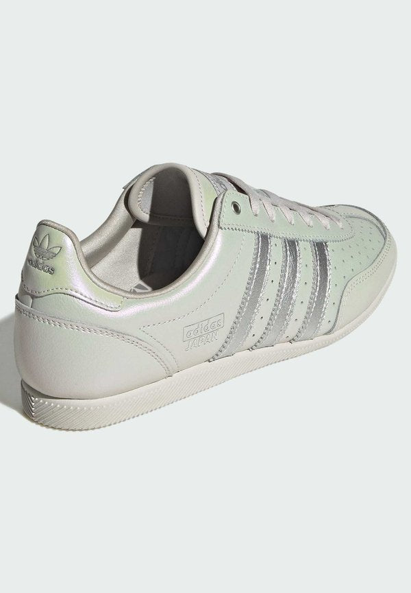 adidas Originals JAPAN W