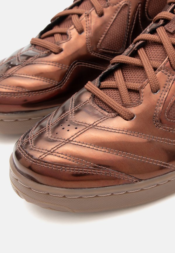 Nike Sportswear GATO LV8 UNISEX