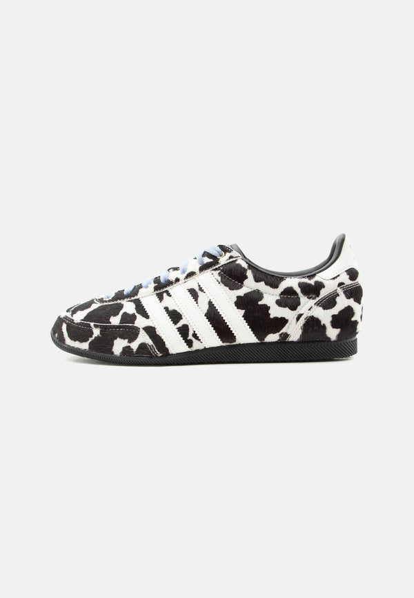 adidas Originals JAPAN - Trainers - core black/cream white/gold-coloured metallic